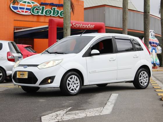 FORD FIESTA 1.0 ROCAM HATCH 8V FLEX 4P MANUAL FORD FIESTA 1.0 ROCAM HATCH 8V FLEX 4P MANUAL